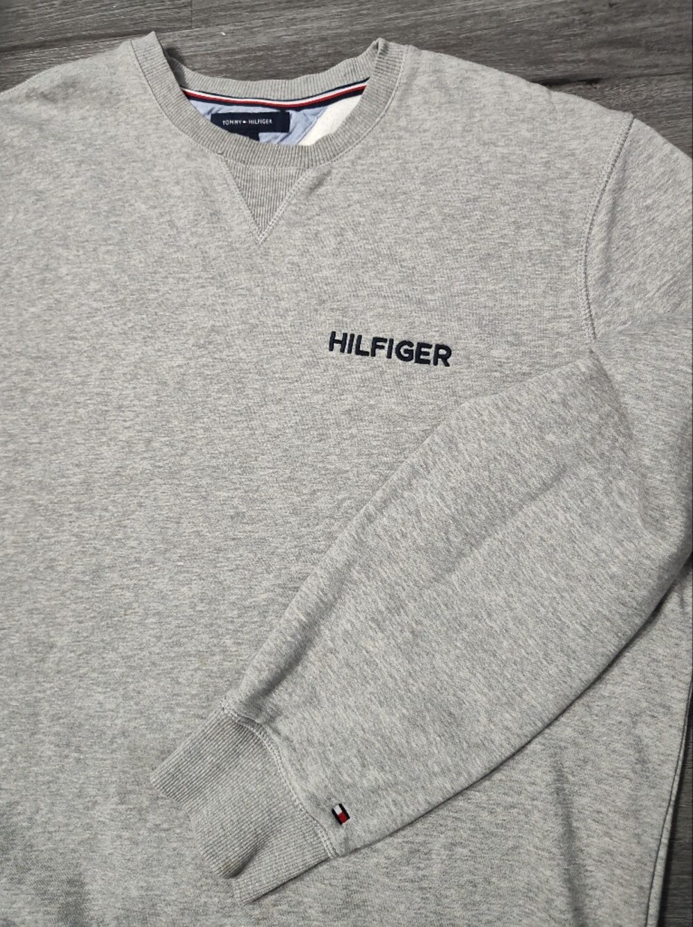 Tommy Hilgfiger Men's Grey Crewneck Sweatshirt Size XL